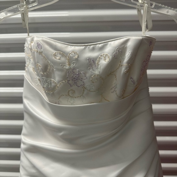 Beaded white wedding or pageant gown - Picture 8 of 8